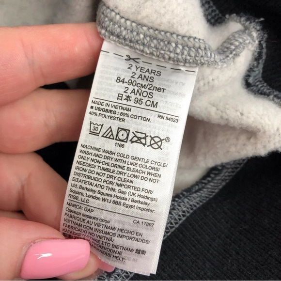 Baby Gap x Star Wars sweatshirt gray Chewbacca Snow Day size 2 years - Picture 8 of 12